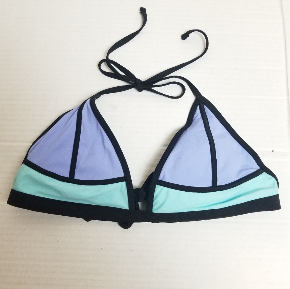 Triangle Colorblock String Bikini Top - Picture 2 of 12